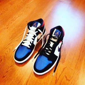 Men's Basketball/Sports Shoes Air Jordan 1 Mid SE